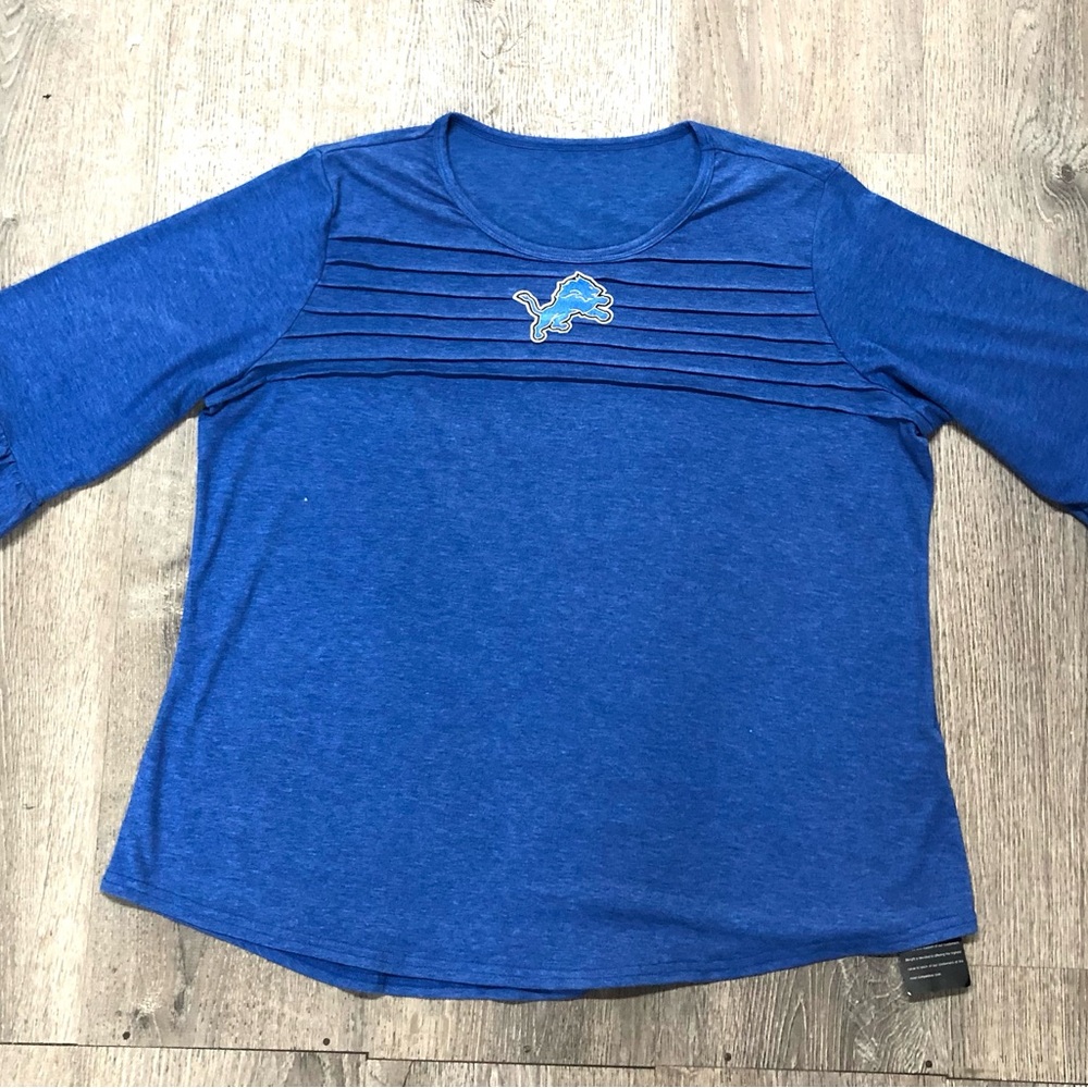 Detroit Lions Blue Long Sleeve Top with Lions logo